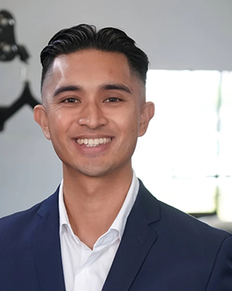 Portrait of Dr. Justin Carrido